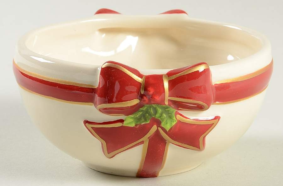 Holly Jolly Figural Fruit/Dessert Bowl by St Nicholas Square-1