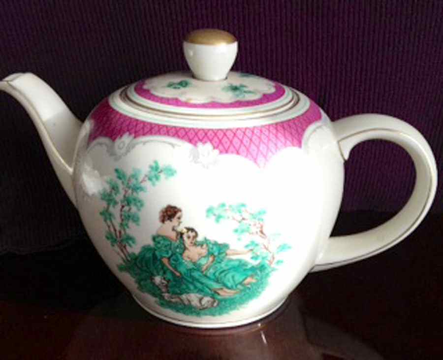 SLT403 Teapot & Lid by Seltmann-1