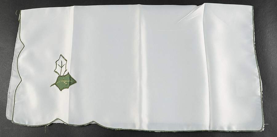 Laurel Cloth Napkin by St Nicholas Square-1
