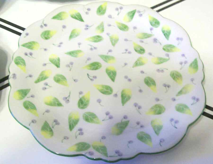 SAD81 Dessert/Pie Plate by Sadek-1