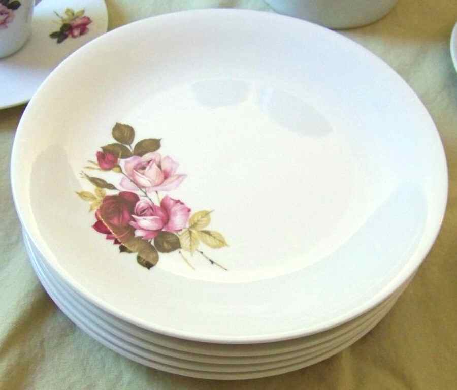 SLT404 Dinner Plate by Seltmann-1