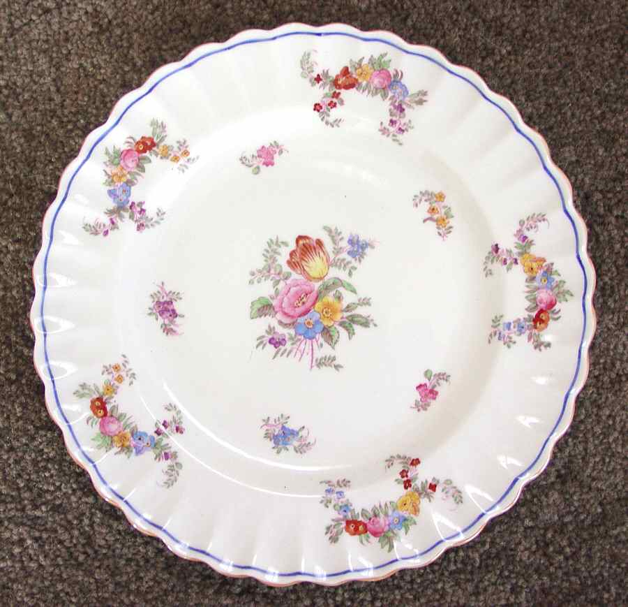 Y5901 Dinner Plate by Spode-1