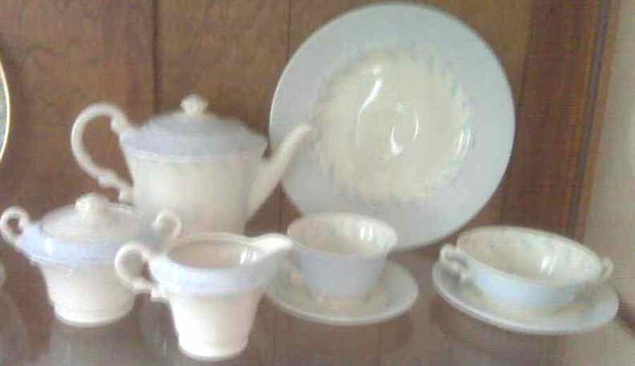 Priscilla Teapot & Lid by Syracuse-1