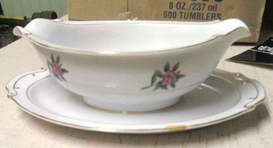 Rhododendron Gravy Boat with Attached Underplate by Seto China-1