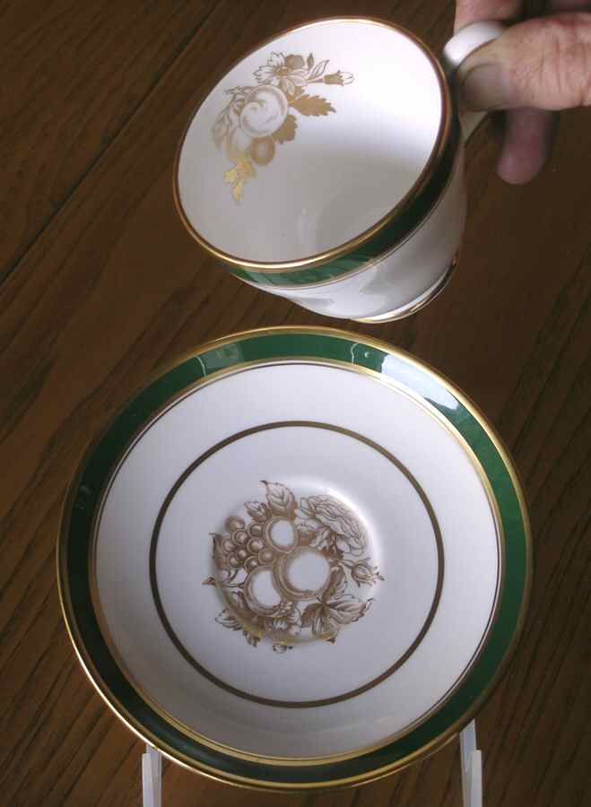 Y7749 Footed Cup & Saucer Set by Spode-1