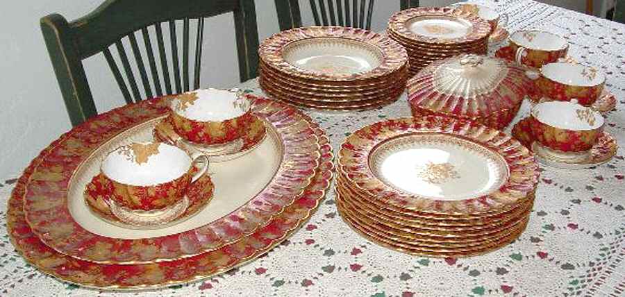 1-5189 Footed Cup & Saucer Set by Spode-1