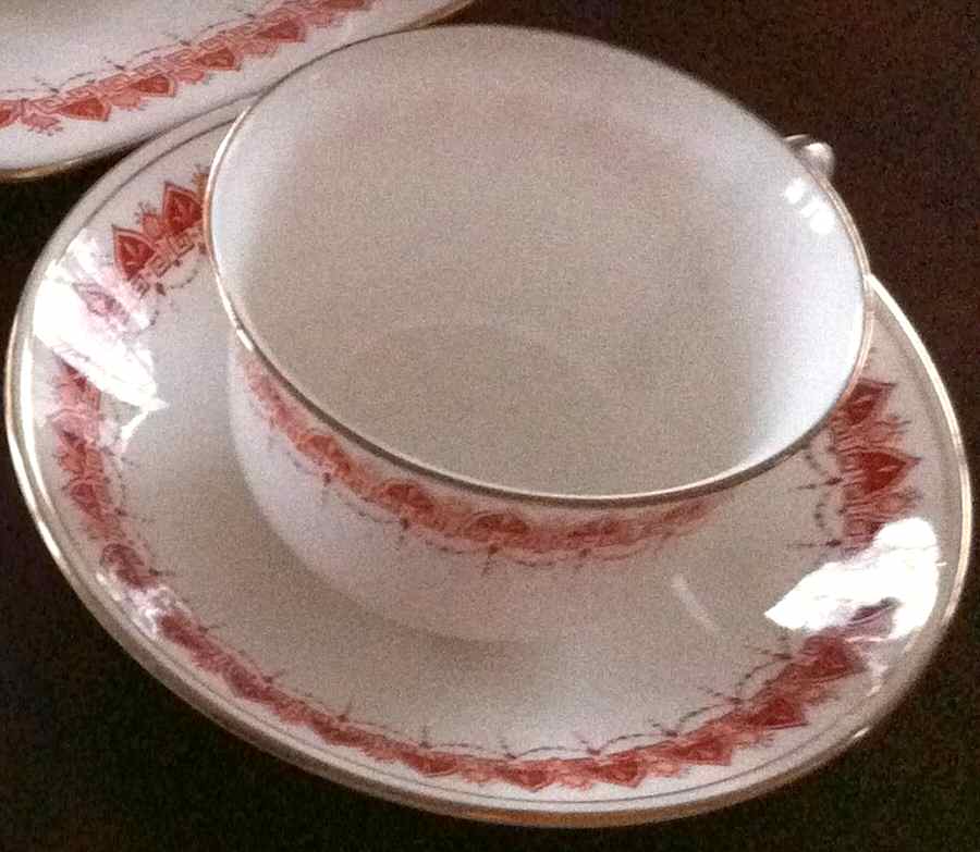 SHE71 Flat Cup & Saucer Set by Shelley-1