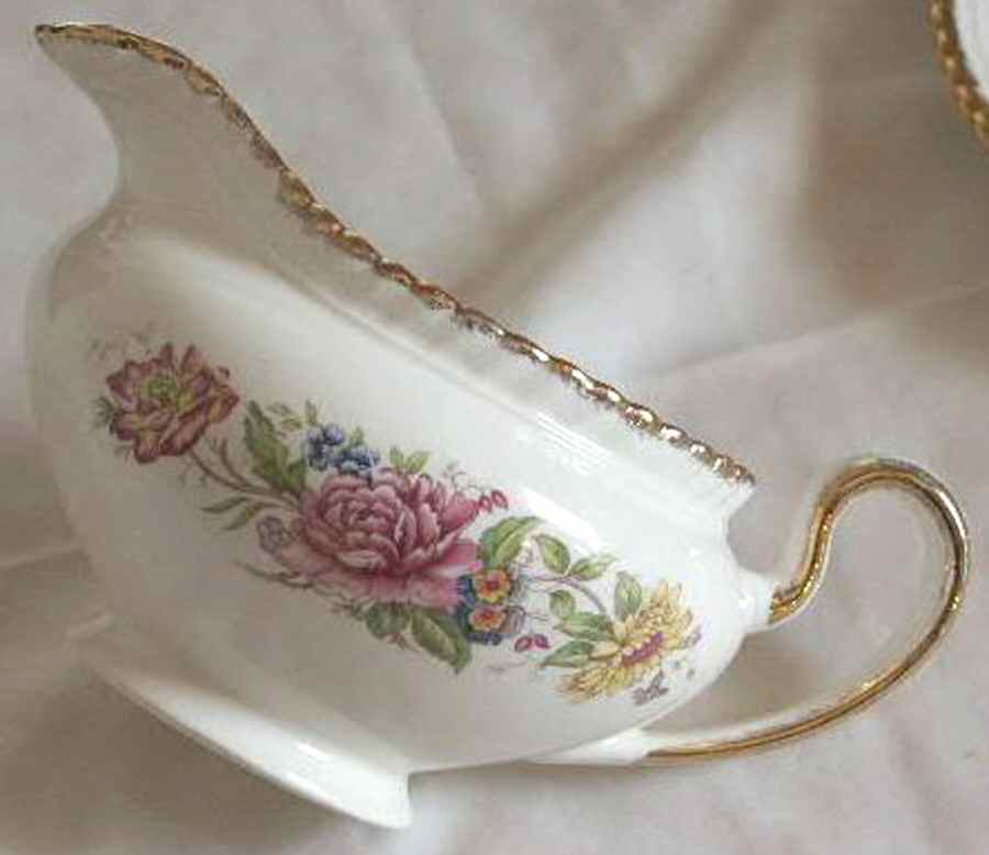 Trent Gravy Boat by Sovereign Potters-1