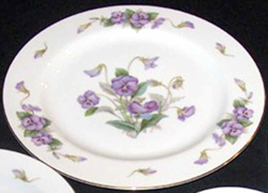 Pansy Dinner Plate by Sango-1