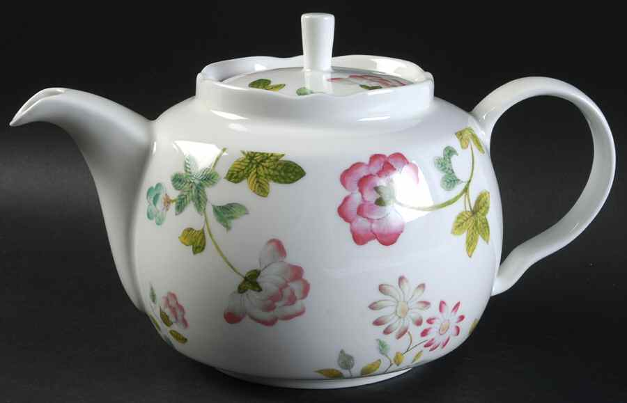 Sophia Teapot & Lid by Spode-1