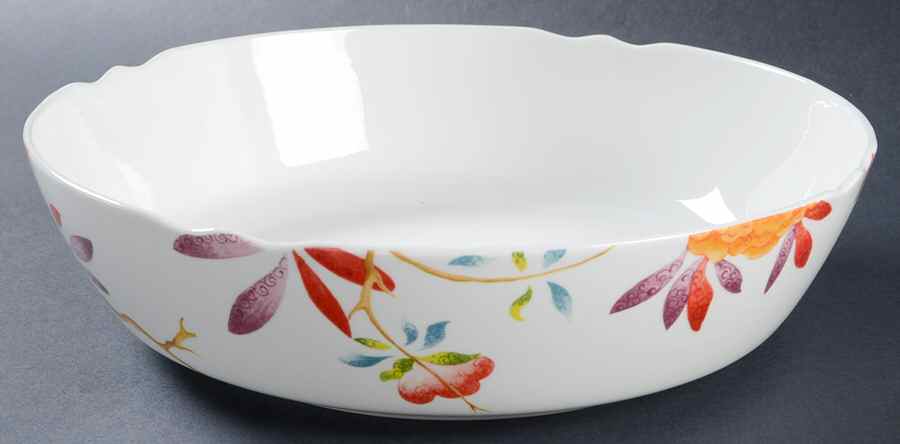 Lucia 11" Round Serving Bowl by Spode-1