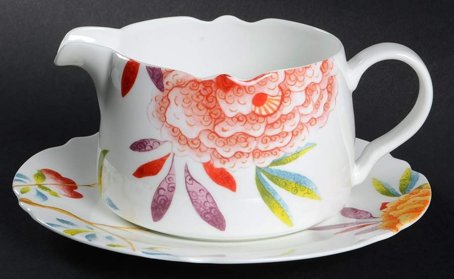 Lucia Gravy Boat & Underplate by Spode-1