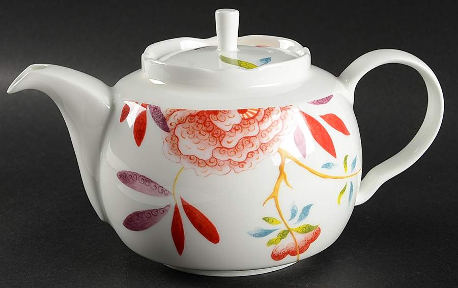 Lucia Teapot & Lid by Spode-1