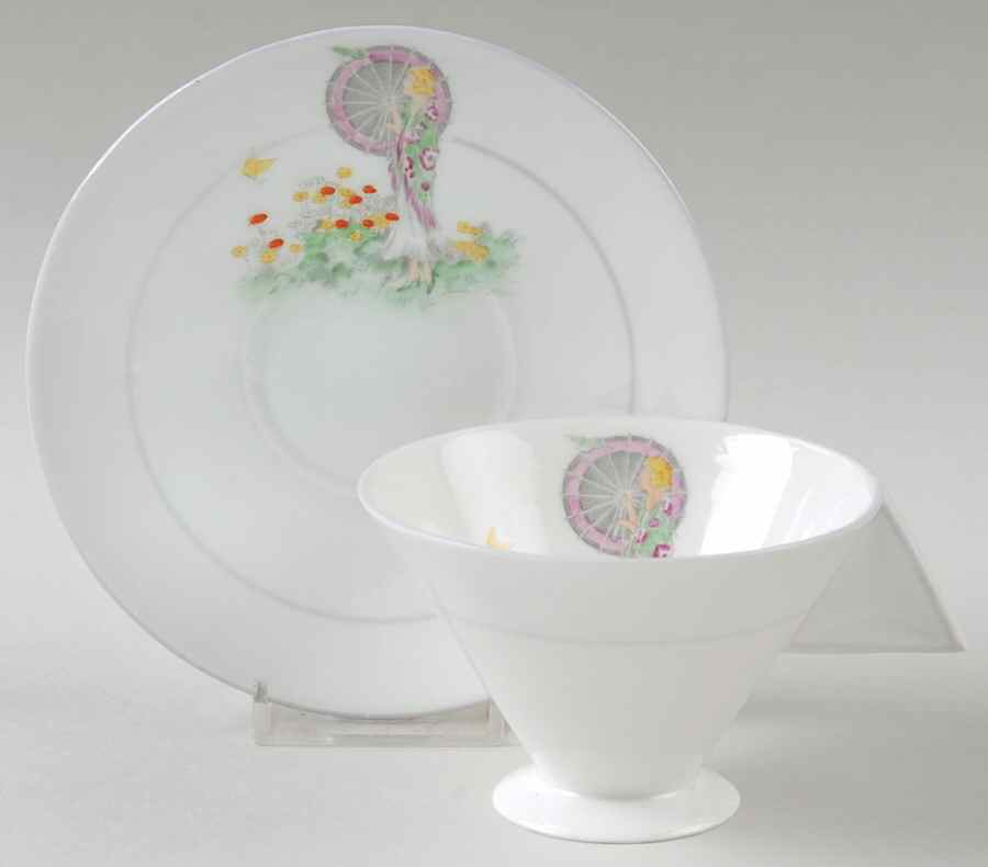 P2139 Footed Cup & Saucer Set by Shelley-1