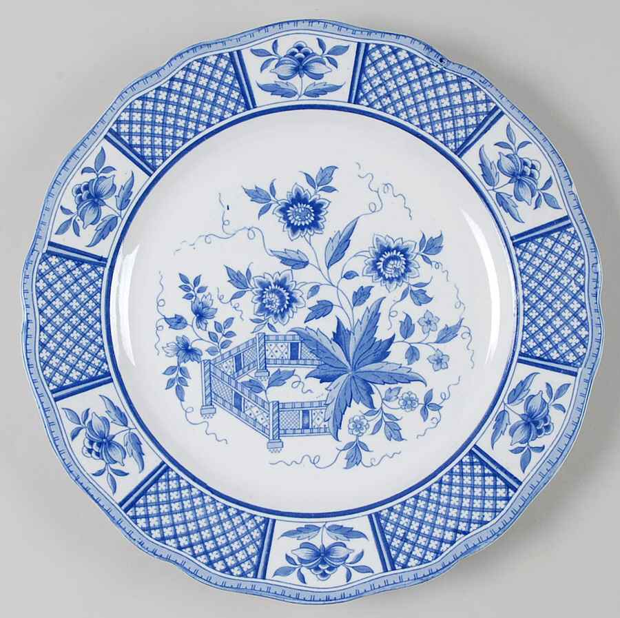 La Fayette Dinner Plate by Sarreguemines-1