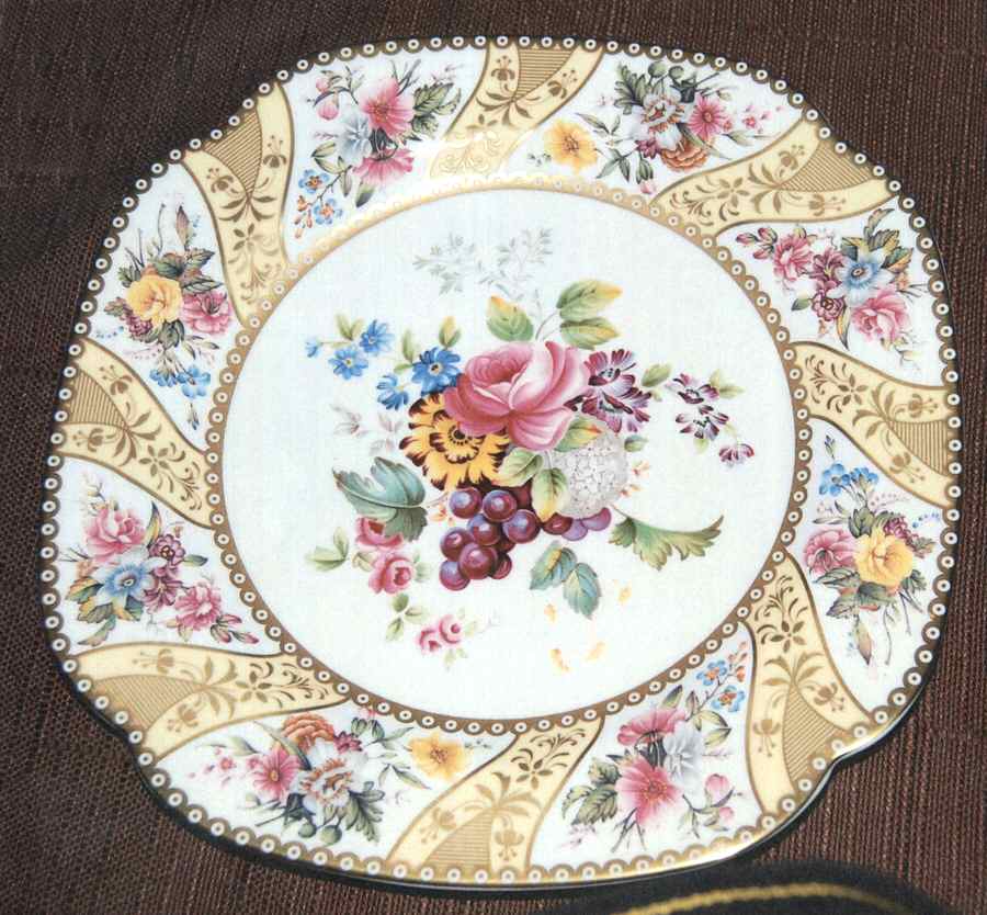 Cabinet Collection, The Dessert/Pie Plate by Spode-1