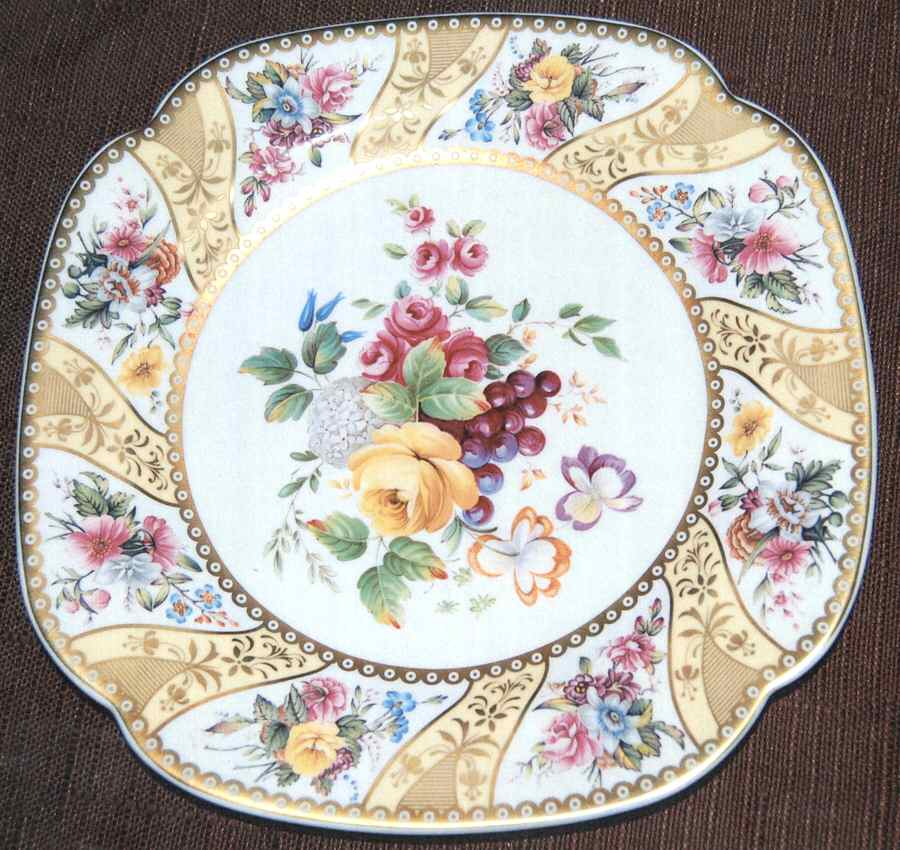Cabinet Collection, The Dessert/Pie Plate by Spode-1