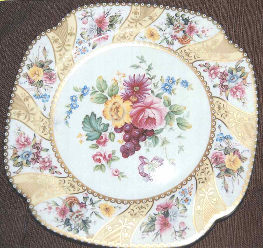 Cabinet Collection, The Dessert/Pie Plate by Spode-1