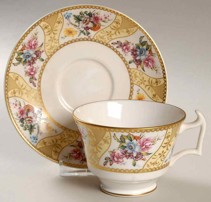 Cabinet Collection, The Footed Cup & Saucer Set by Spode-1