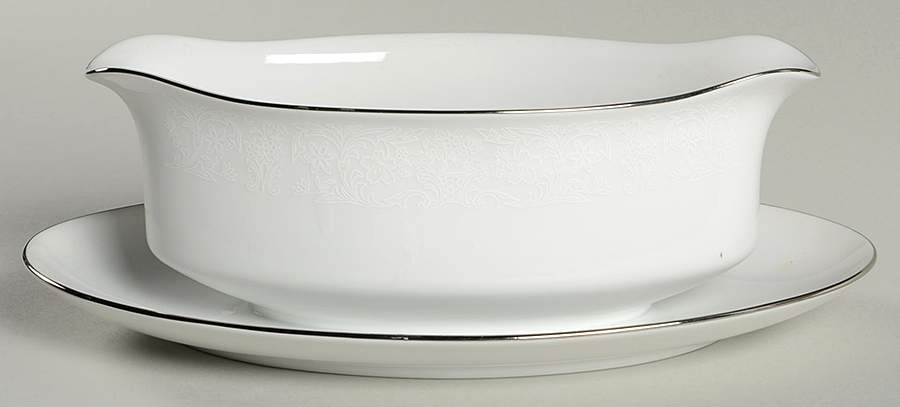 Empress Gravy Boat with Attached Underplate by Society (Japan)-1