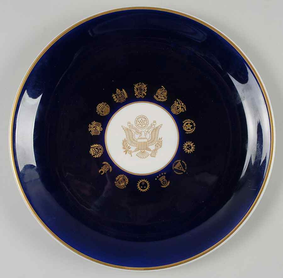 SY1072 Dinner Plate by Syracuse-1