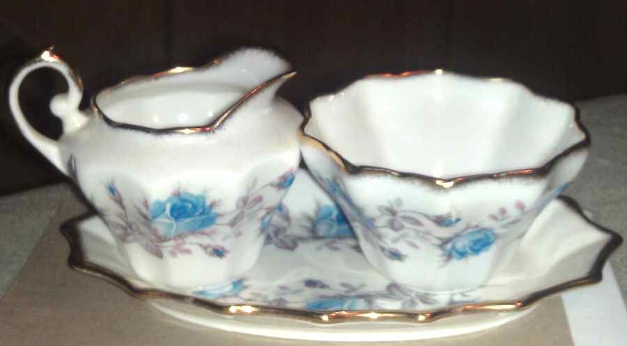 3561 Creamer & Sugar with Lid & Tray Set by Salisbury-1