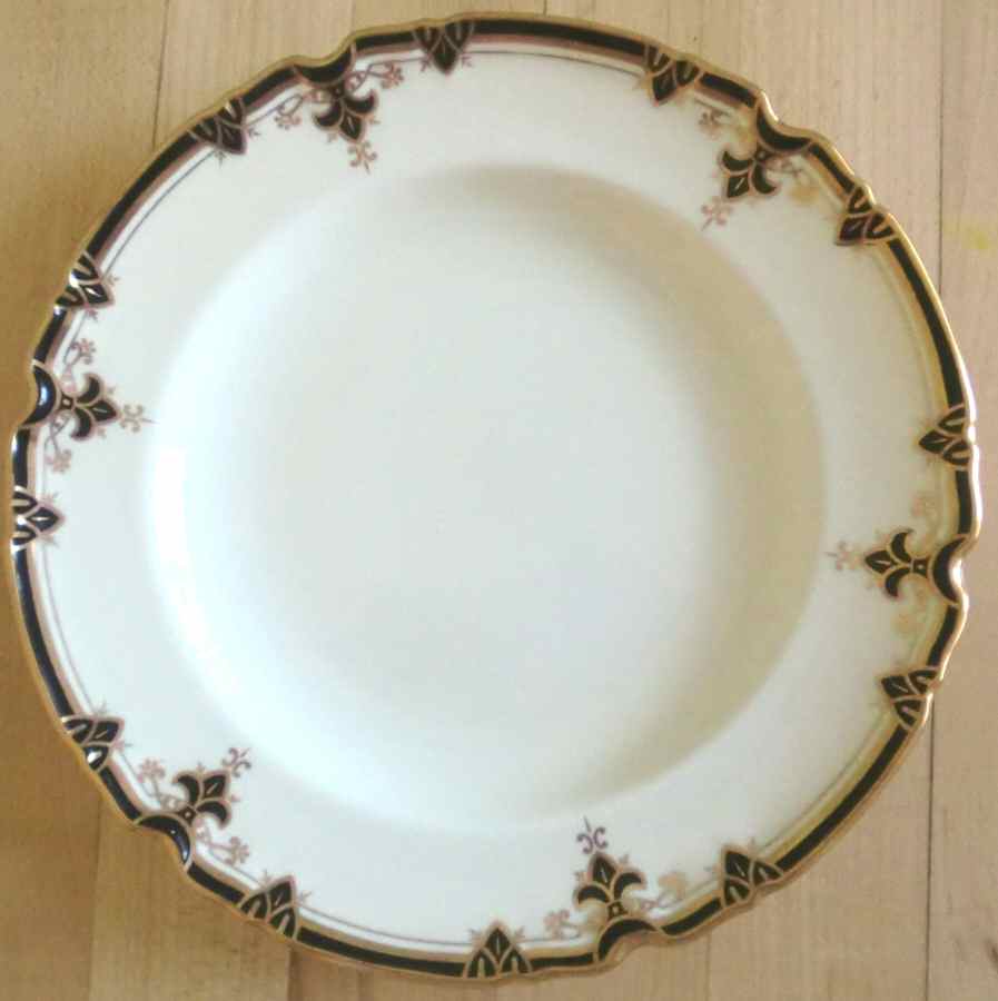 Y1986 Salad Plate by Spode-1
