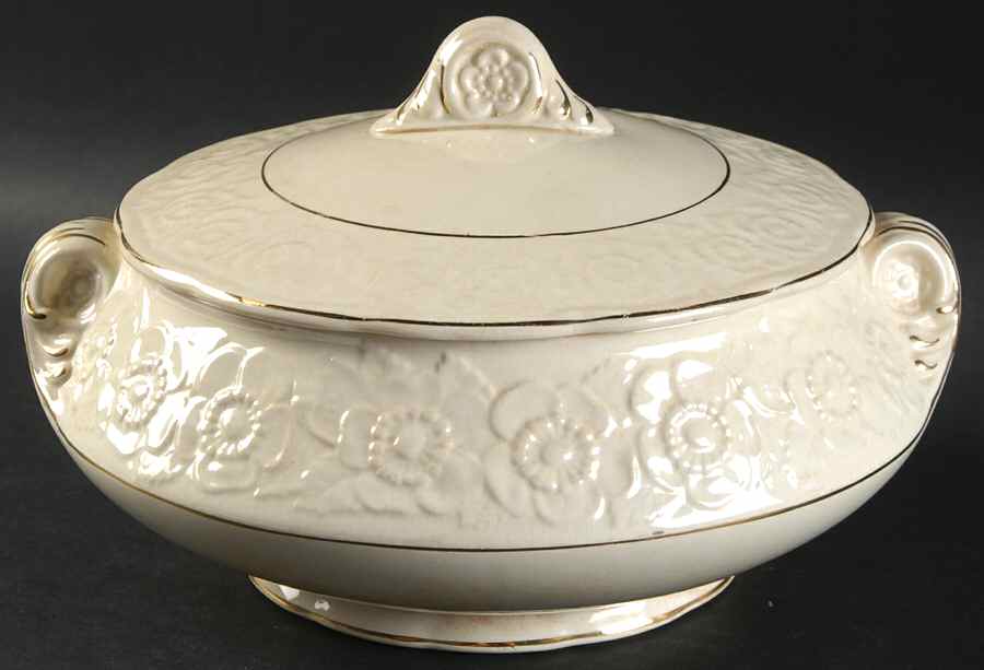 322-37 Round Covered Vegetable by Sovereign Potters-1