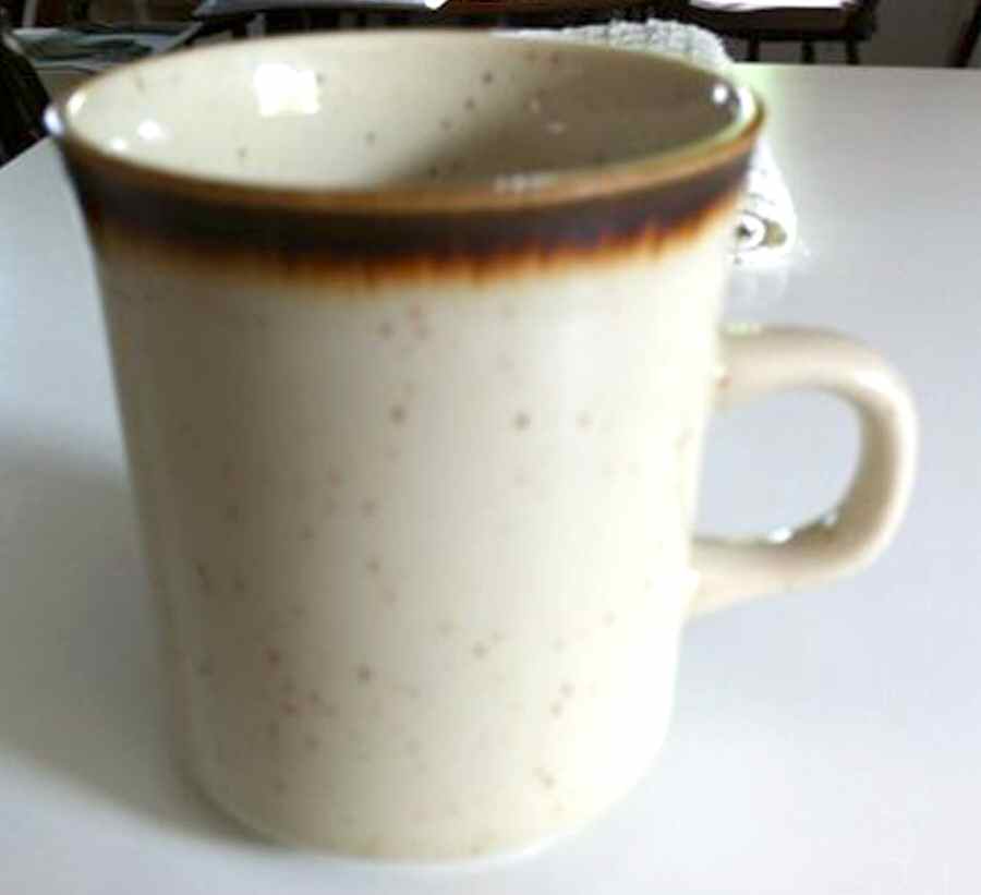 Grosvenor Mug by Sakana-1