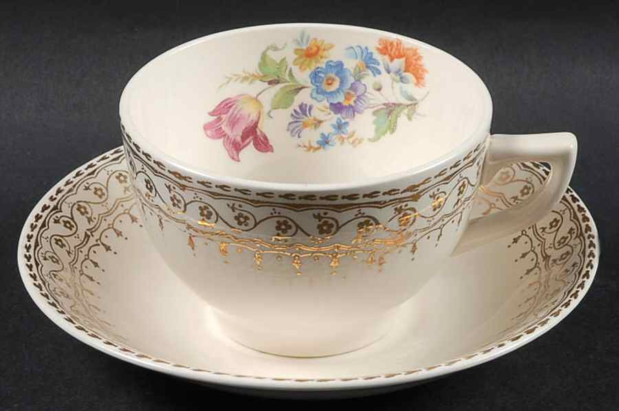 Glamour Footed Cup & Saucer Set by Stetson-1