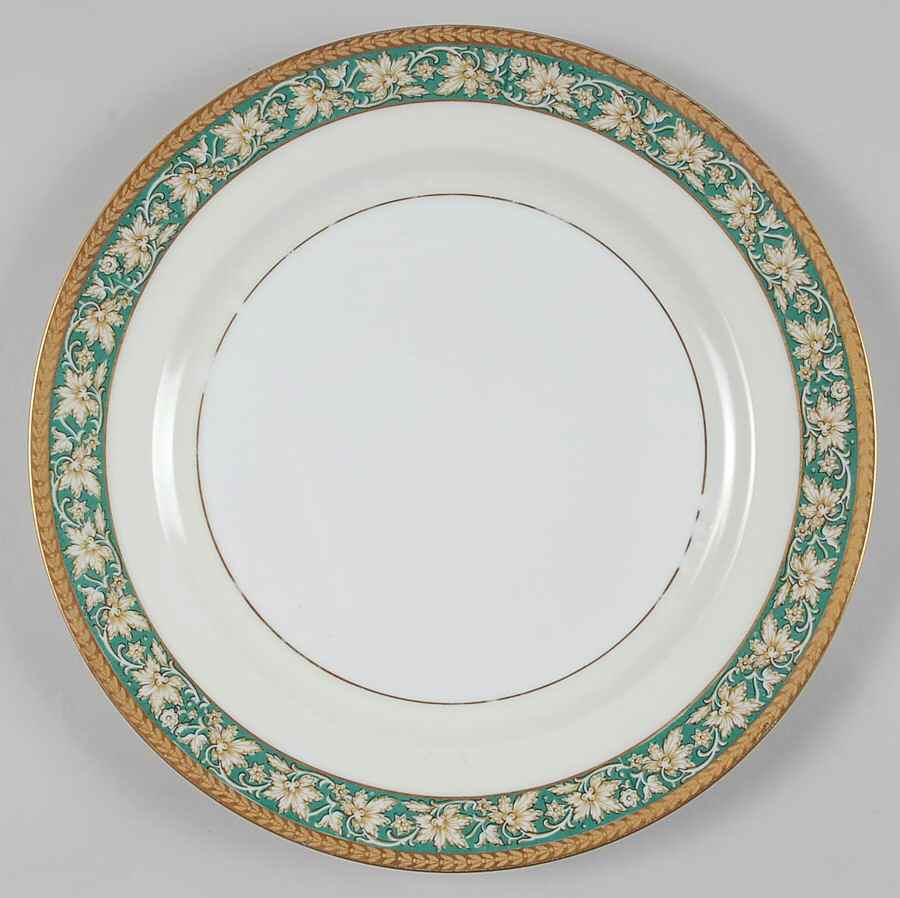 25110 Green Dinner Plate by Schumann - Bavaria-1