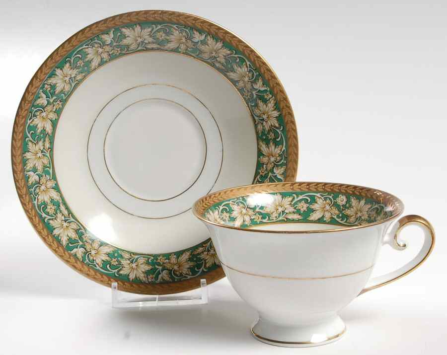 25110 Green Footed Cup & Saucer Set by Schumann - Bavaria-1