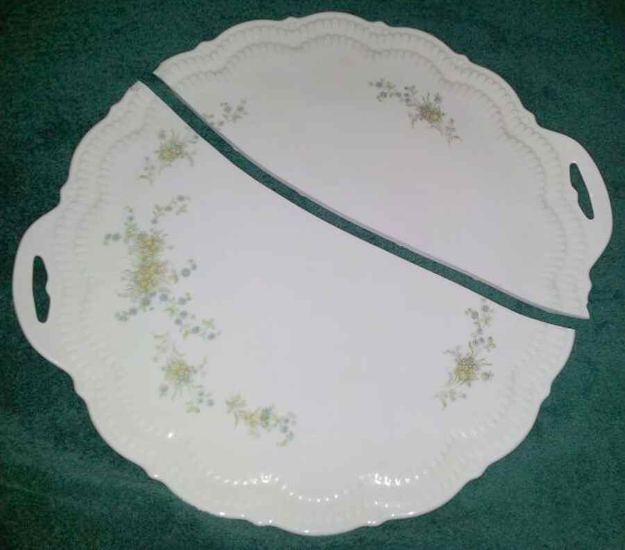 SCG121 Handled Cake Plate by Schirnding-1