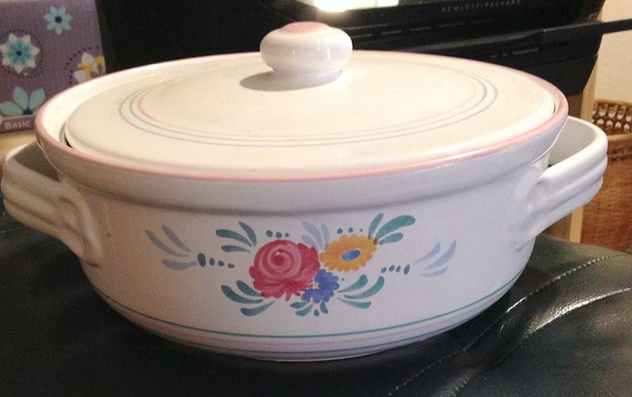 Marsailles 2 Qt Round Covered Casserole by Savoir Vivre-1