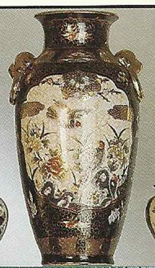 44948 Large Vase by Satsuma-1
