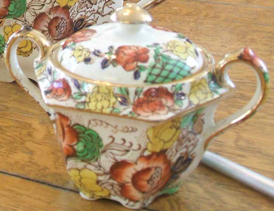 2521 Sugar Bowl & Lid by Sadler-1