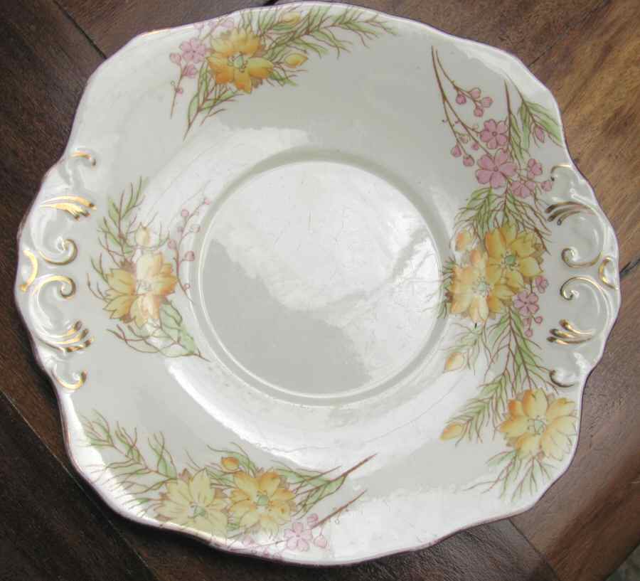 SUT64 Handled Cake Plate by Sutherland-1