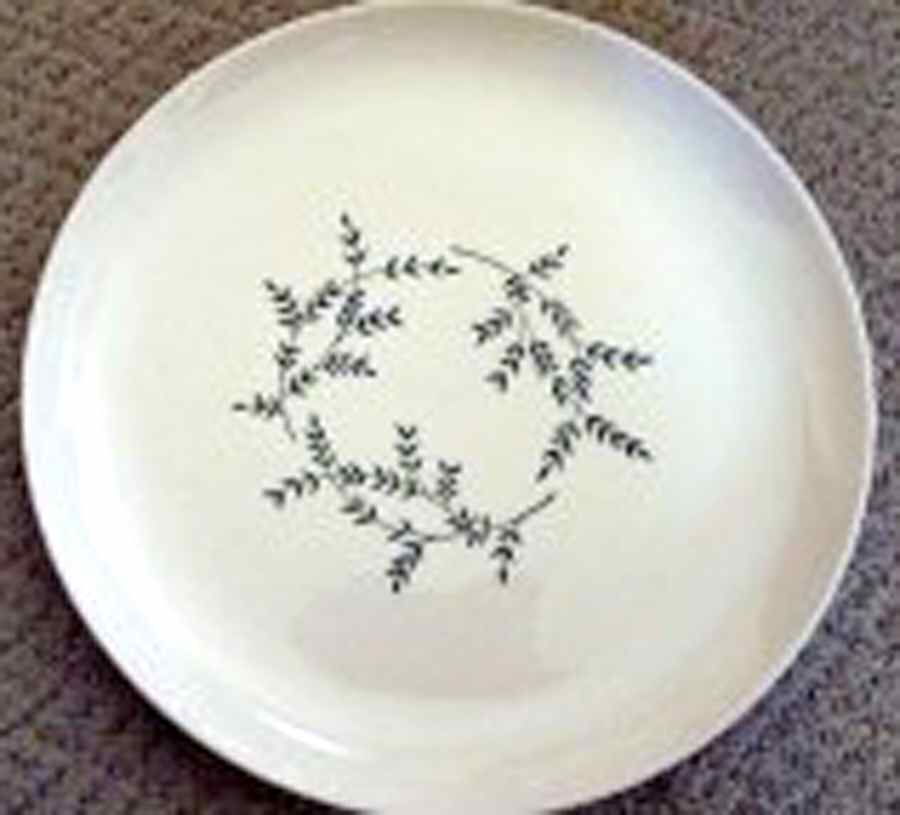 Drama Dinner Plate by Stetson-1