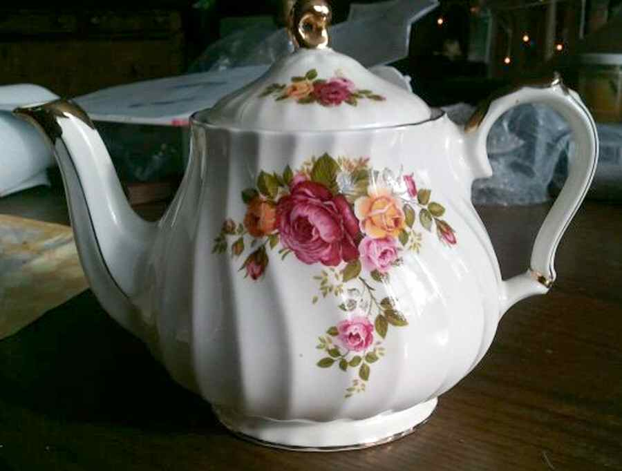 3863 Teapot & Lid by Sadler-1