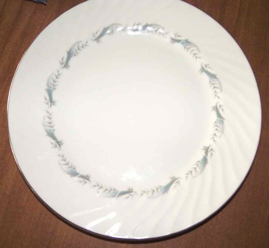 Flair Dinner Plate by Seyei Toki Co-1
