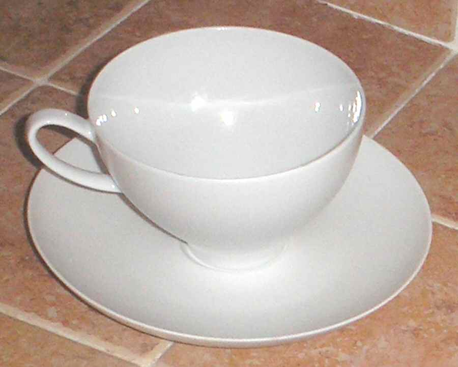 Luz Footed Cup & Saucer Set by Spal Porcelanas-1