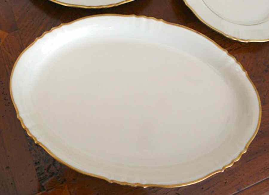 11554 12" Oval Serving Platter by Seltmann-1