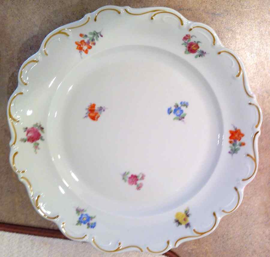 SCH686 Dinner Plate by Schumann - Bavaria-1