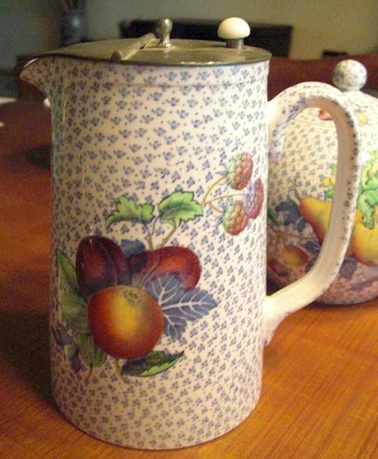 2-6956 Large Syrup with Lid by Spode-1