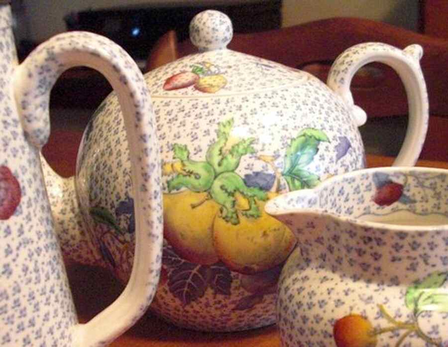 2-6956 Teapot & Lid by Spode-1
