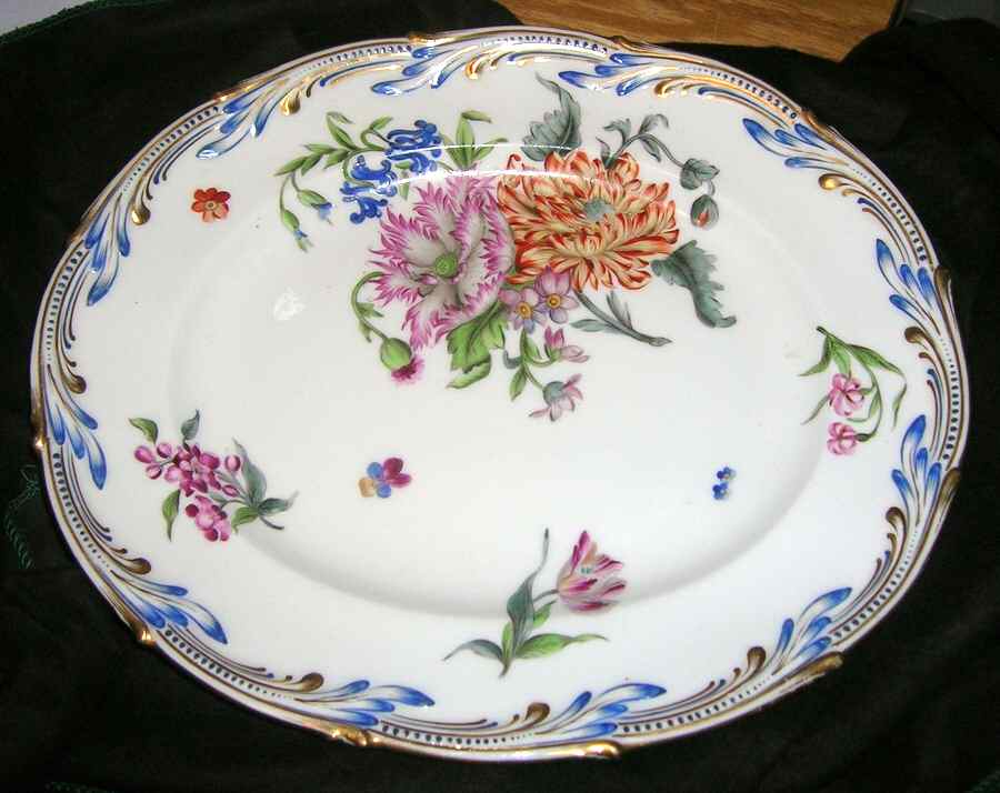 SP624 10" Oval Serving Platter by Spode-1