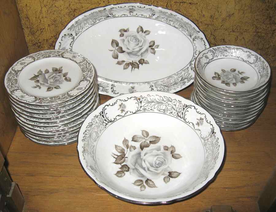 SCH687 14" Oval Serving Platter by Schumann - Bavaria-1