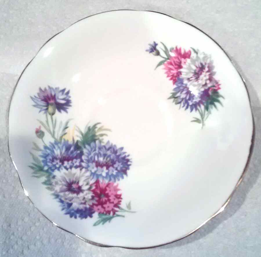 SQE1 Saucer by Society (England)-1