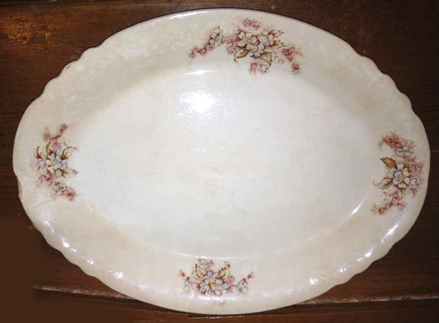 SHO368 14" Oval Serving Platter by Shenango-1