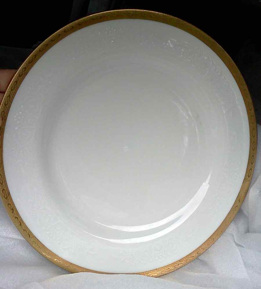 2695 Dinner Plate by Scherzer-1